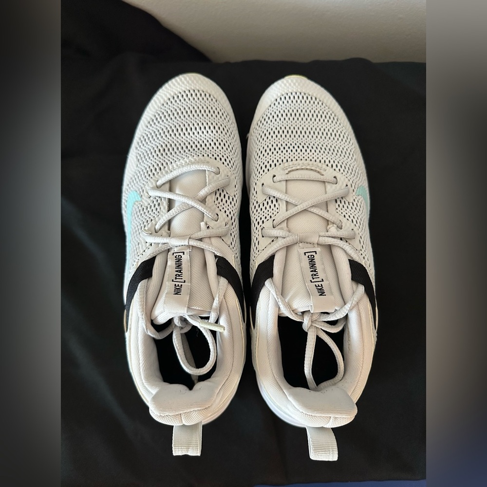 Nike White and Gray Training Shoes with Blue Accent